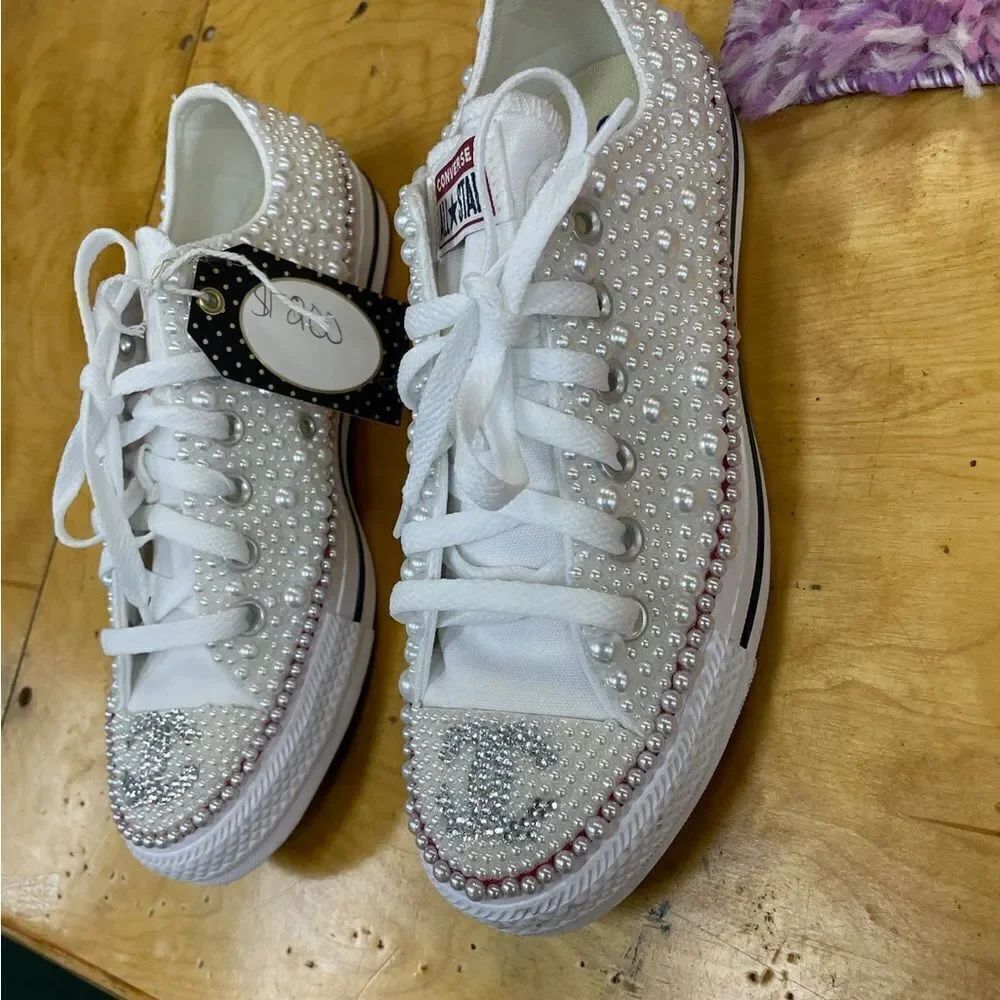 Converse   - Picture 2 of 3